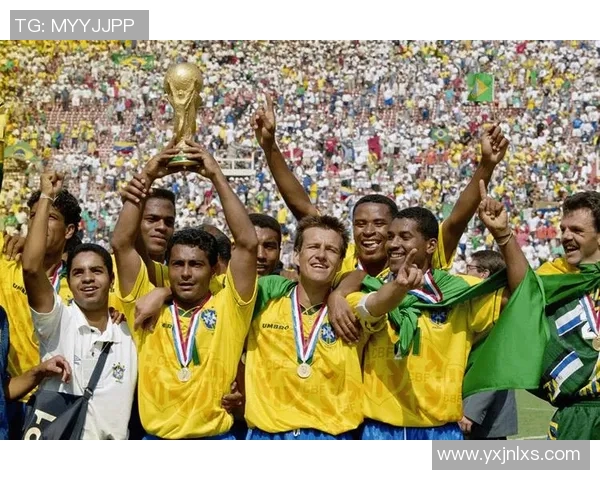 当国外球星在绿茵场上纵情驰骋展现足球艺术魅力瞬间 当国外球星在绿茵场上纵情驰骋展现足球艺术魅力瞬间