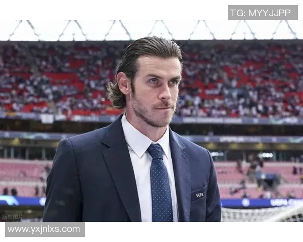 足球巨星贝尔球衣号数背后的故事与荣耀象征